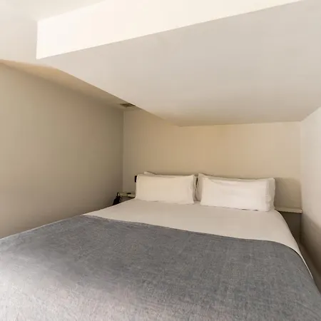 Apartment Uma Suites Barceloneta Beach Barcelona