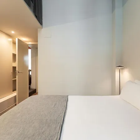 Uma Suites Barceloneta Beach Apartament *