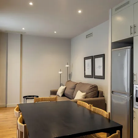 Apartament Uma Suites Barceloneta Beach *